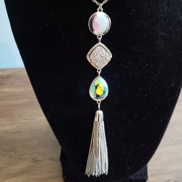 Drop Tassel  Green and Silver Tone Necklace - Picture 2 of 5